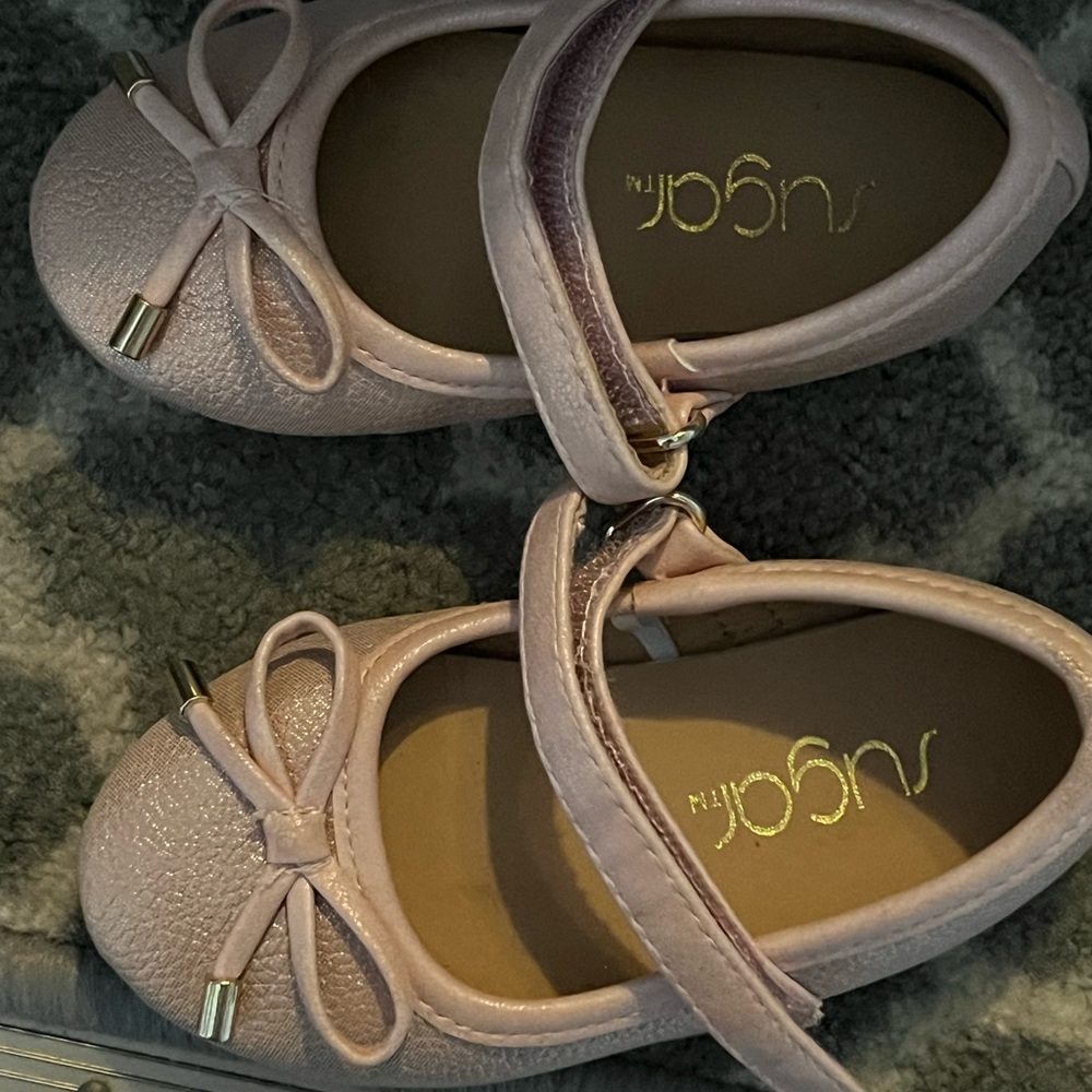 Baby girls size 5 dress shoes